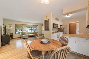 533 Maple Ln, Moorhead, MN 56560 - Photo 7