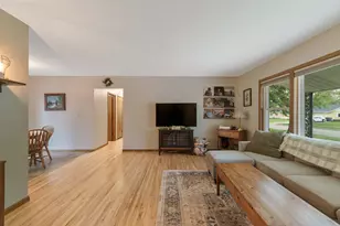 533 Maple Ln, Moorhead, MN 56560 - Photo 9