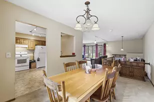 2028 Dotte Dr, White Bear Lake, MN 55110 - Photo 11