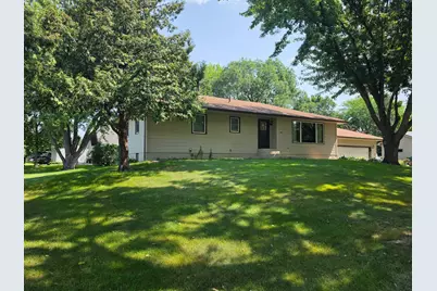 408 Sunrise Drive, Litchfield, MN 55355 - Photo 3