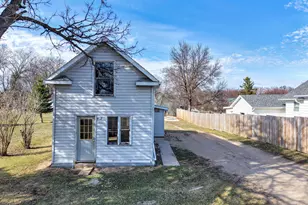 418 Main St E, Detroit Lakes, MN 56501 - Photo 1