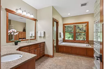 5784 Lily Avenue N, Lake Elmo, MN 55042 - Photo 21