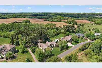 5784 Lily Avenue N, Lake Elmo, MN 55042 - Photo 69