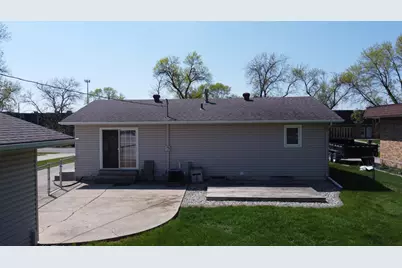 814 23rd Avenue S, Moorhead, MN 56560 - Photo 3