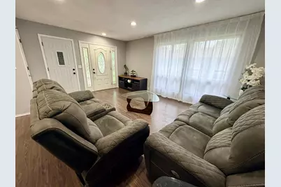 1736 Douglas Avenue, Worthington, MN 56187 - Photo 5