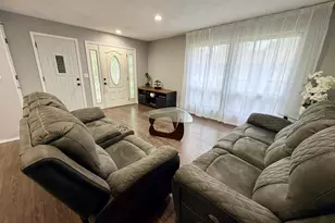 1736 Douglas Ave, Worthington, MN 56187 - Photo 5
