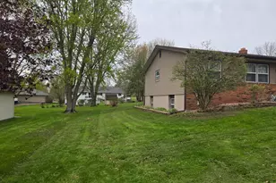 910 Mission Dr, Rice Lake, WI 54868 - Photo 9
