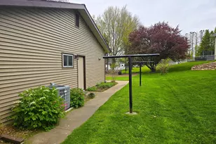 910 Mission Dr, Rice Lake, WI 54868 - Photo 5