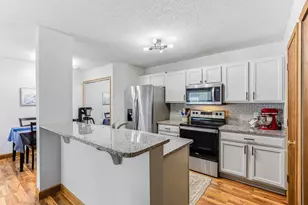 6458 158th St W, Apple Valley, MN 55124 - Photo 15