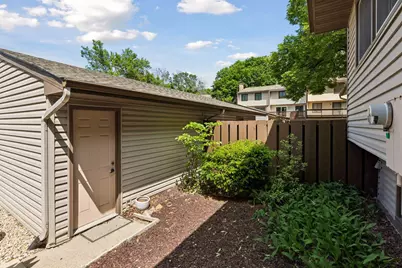 47 River Woods Lane, Burnsville, MN 55337 - Photo 11