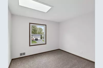 9225 Northwood Parkway, New Hope, MN 55427 - Photo 19