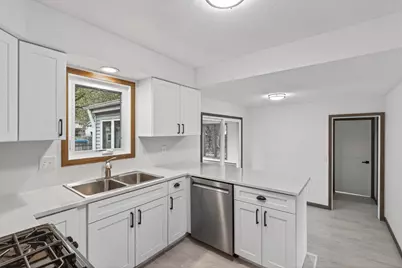 9225 Northwood Parkway, New Hope, MN 55427 - Photo 9