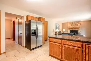 2308 Horizon Pl, Burnsville, MN 55337 - Photo 9