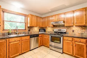 2308 Horizon Pl, Burnsville, MN 55337 - Photo 7