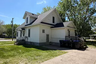 313 E Broadway St, Monticello, MN 55362 - Photo 3