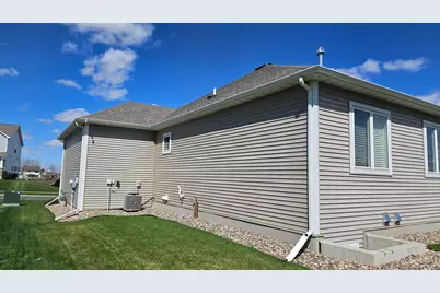 9591 James Circle N, Lake Elmo, MN 55042 - Photo 15
