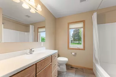 178 Minnesota Avenue, Roseville, MN 55113 - Photo 27