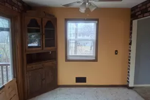 910 Golf Course Rd NW, Hutchinson, MN 55350 - Photo 11