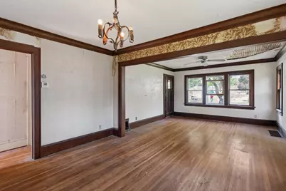 4415 Queen Avenue N, Minneapolis, MN 55412 - Photo 3