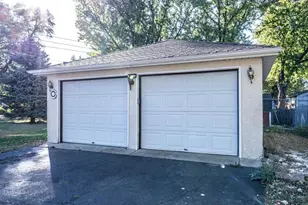 351 E 97 1/2 St, Bloomington, MN 55420 - Photo 5