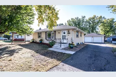 351 E 97 1/2 Street, Bloomington, MN 55420 - Photo 3