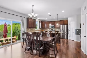 1098 Prairie View Ln, Waconia, MN 55387 - Photo 3