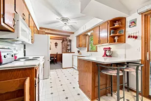 10565 Madison St NE, Blaine, MN 55434 - Photo 9