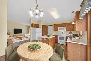 2031 Pinewood Rd SE, Rochester, MN 55904 - Photo 7