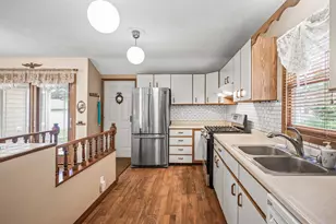2233 Fremont Ave E, Saint Paul, MN 55119 - Photo 13