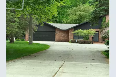 710 Summit Avenue, New Ulm, MN 56073 - Photo 3