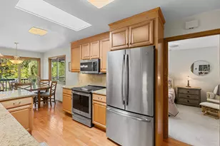 9731 Dorset Ln, Eden Prairie, MN 55347 - Photo 25