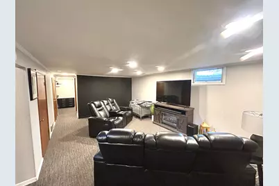 2113 9 1/2 Street N, Fargo, ND 58102 - Photo 23
