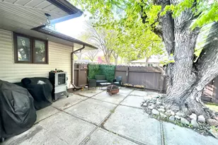 2113 9 1/2 Street N, Fargo, ND 58102 - Photo 5
