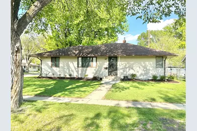 2113 9 1/2 Street N, Fargo, ND 58102 - Photo 1