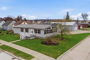 1430 12th St S, Virginia, MN 55792 - Photo 1