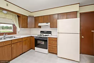 1079 Birch Ave, Red Wing, MN 55066 - Photo 9