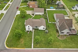 428 N Gorman St, Blue Earth, MN 56013 - Photo 25