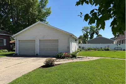 428 N Gorman Street, Blue Earth, MN 56013 - Photo 31