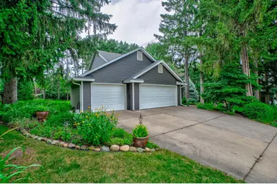 1005 Spruce Drive, Hudson, WI 54016 - Photo 7