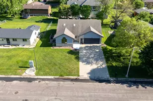 1955 Dorathea Blvd, Worthington, MN 56187 - Photo 9