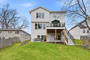 124 Chicago Ave N, Wayzata, MN 55391 - Photo 41