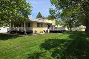 307 Brook Ave N, Porter, MN 56280 - Photo 3