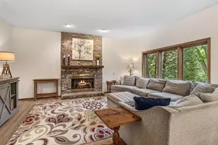 1130 Dove Ct, Chanhassen, MN 55317 - Photo 17