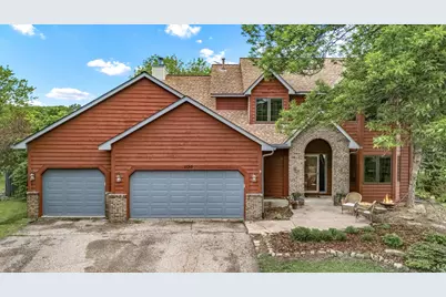1130 Dove Court, Chanhassen, MN 55317 - Photo 3