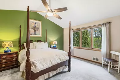 1130 Dove Court, Chanhassen, MN 55317 - Photo 23