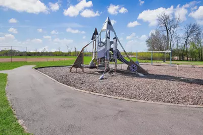 7016 Oliver Circle N, Brooklyn Center, MN 55430 - Photo 31