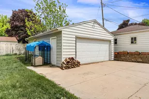 105 Giles Pl, Albert Lea, MN 56007 - Photo 35