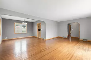 105 Giles Pl, Albert Lea, MN 56007 - Photo 11