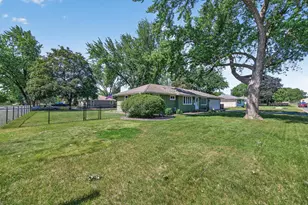 121 E 94 1/2 St, Bloomington, MN 55420 - Photo 41