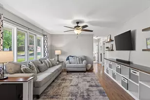 121 E 94 1/2 St, Bloomington, MN 55420 - Photo 9